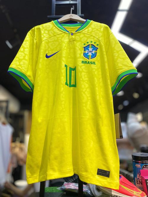 国家队足球球衣巴西_巴西国家队主场2021赛季球衣